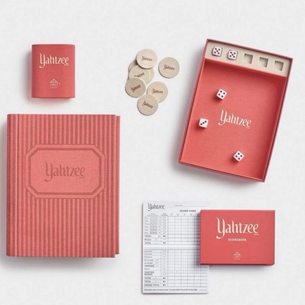 Yahtzee Game - Bookshelf Games Collection Hearth & Hand with Magnolia NEW - Picture 3 of 4